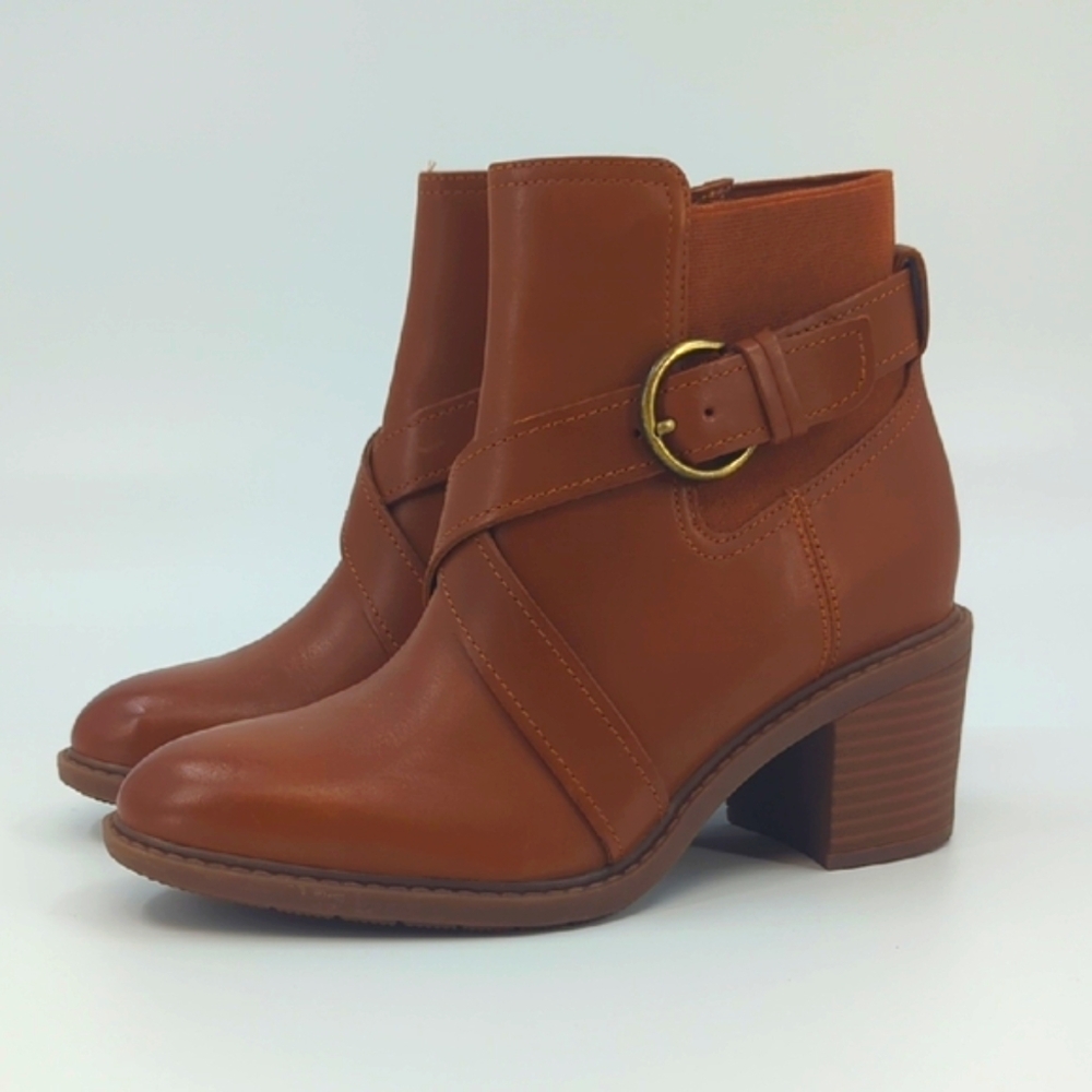 CLARKS Caramel Leather Heeled Scene Booties Ankle Boots Strap/Buckle Sz 6